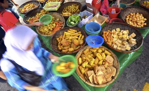 SG10_03072014_BAZAR_RAMADAN