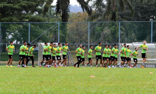 SG10_03112017_BOLA_LATIHAN
