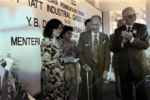 DATUK SERI RAFIDAH AZIZ
