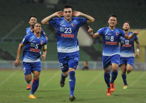 SG10_04112015_BOLA