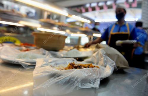 TINJAUAN RESTORAN MAKANAN BERIKUTAN GANGGUAN BEKALAN AIR