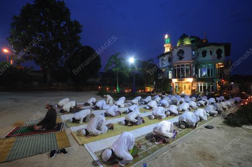 SUASANA PELATIH DARUL SOLIHIN BERBUKA PUASA