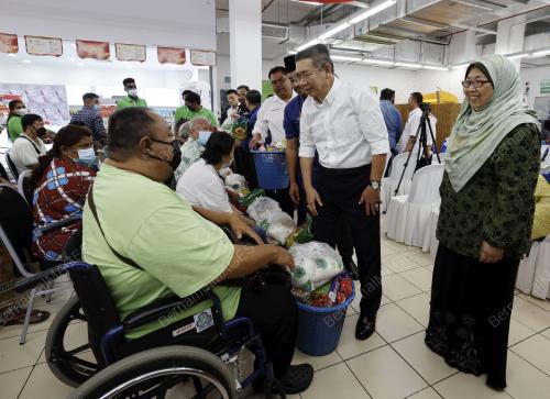 DATUK SERI SALAHUDDIN AYUB