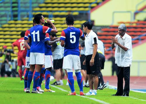 SG10_11092012_BOLASEPAK_PERSAHABATAN