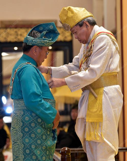 SULTAN SELANGOR SULTAN SHARAFUDDIN IDRIS SHAH
