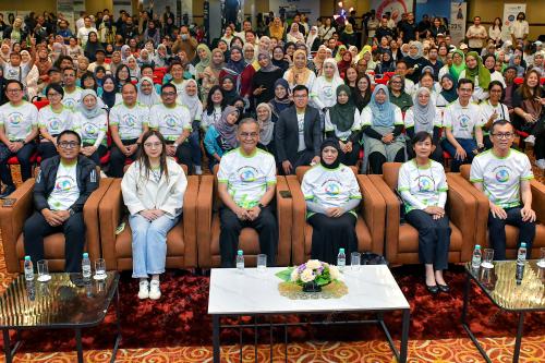 DATUK SERI DR DZULKEFLY AHMAD