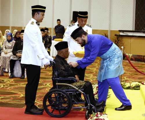 TENGKU AMIR SHAH