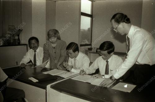 SIDANG AKHBAR ACER DAN PJE