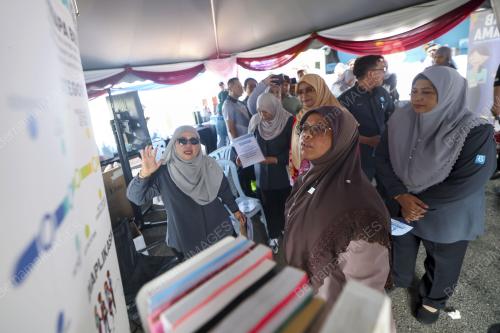 DATUK AIMAN ATHIRAH SABU