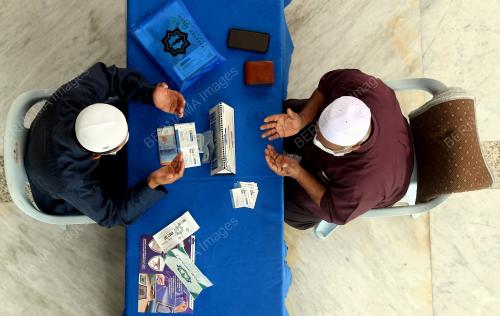 TINJAUAN PEMBAYARAN ZAKAT FITRAH