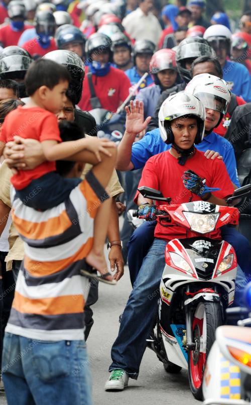 SG10_14042012_PM_SAHABAT