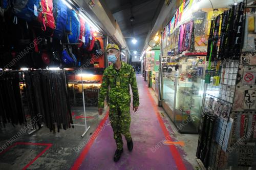 TINJAUAN HARI PERTAMA UPTOWN SHAH ALAM BEROPERASI
