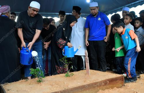 JENAZAH NIDZA AFHAM SELAMAT DIKEBUMIKAN