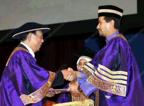 TUANKU MIZAN ZAINAL ABIDIN