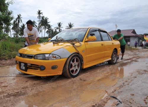 SG10_16102016_BANJIR
