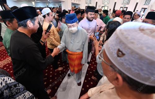 SULTAN SHARAFUDDIN IDRIS SHAH