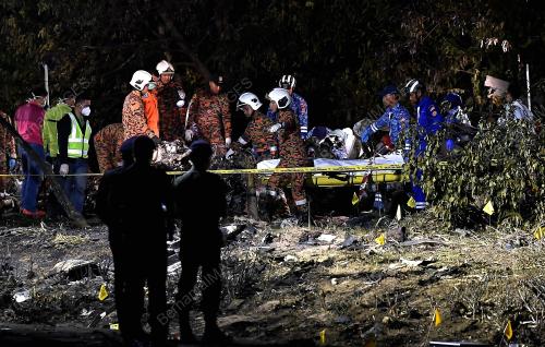 NAHAS PESAWAT TERHEMPAS DI ELMINA SHAH ALAM