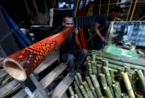 PEMBUATAN PELITA PANJUT