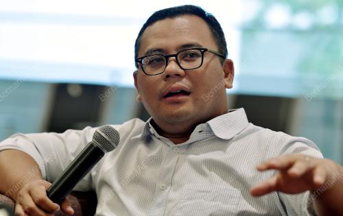 DATUK SERI AMIRUDIN SHARI