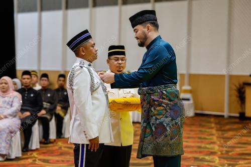 TENGKU AMIR SHAH