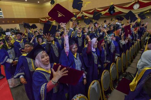 AKADEMI PERCUKAIAN MALAYSIA