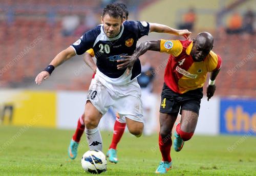 SG10_23042013_BOLA