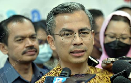 FAHMI FADZIL
