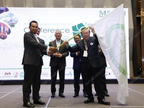 DATUK SERI FADILLAH YUSOF