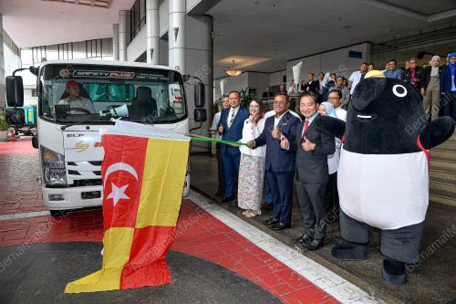PERASMIAN SELKITAR DAN PENYERAHAN LORI OPERASI SELKITAR