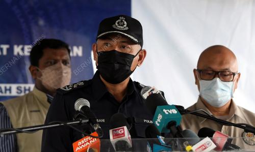 TAN SRI ACRYL SANI ABDULLAH SANI