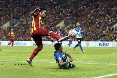 SG10_28112015_PIALA_MSIA