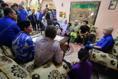 DATUK SERI ISMAIL SABRI YAAKOB