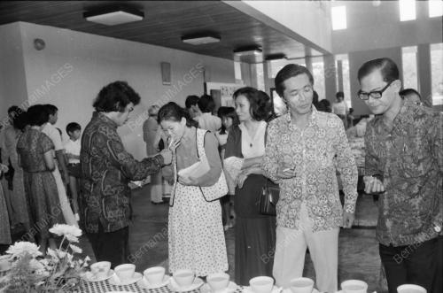 JAPANESE TEA PARTY