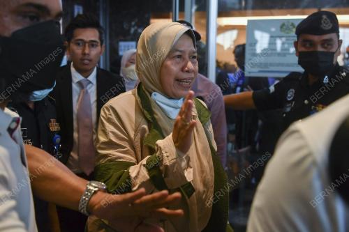 DATUK SERI ZURAIDA KAMARUDDIN