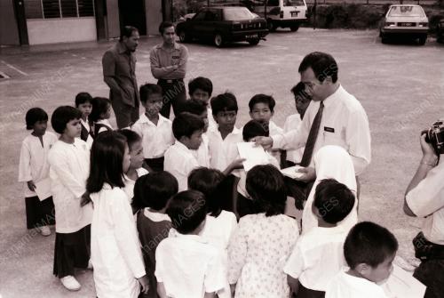 DERMA ANAK YATIM SRK SRI GOMBAK