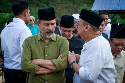 DATUK M NASIR
