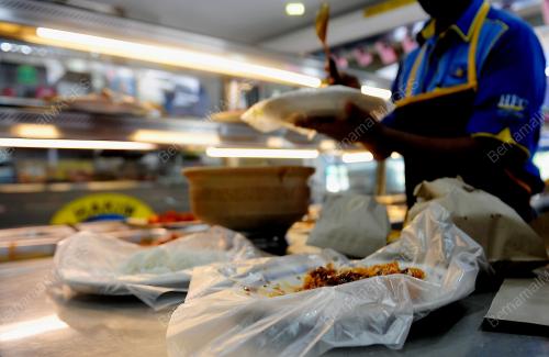 TINJAUAN RESTORAN MAKANAN BERIKUTAN GANGGUAN BEKALAN AIR
