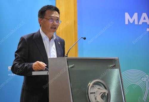 CEO PROTON