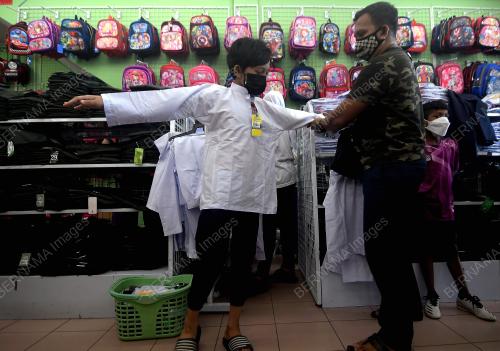 TINJAUAN PERSIAPAN PEMBUKAAN SEKOLAH
