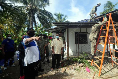 TAN SRI NOH OMAR