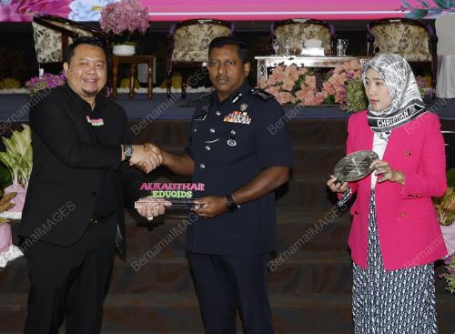 DATUK HUSSEIN OMAR KHAN