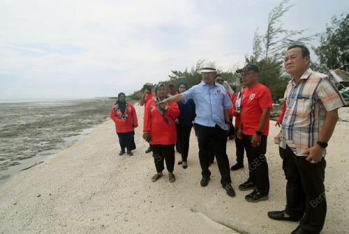 TINJAUAN BENTENG AIR PASANG