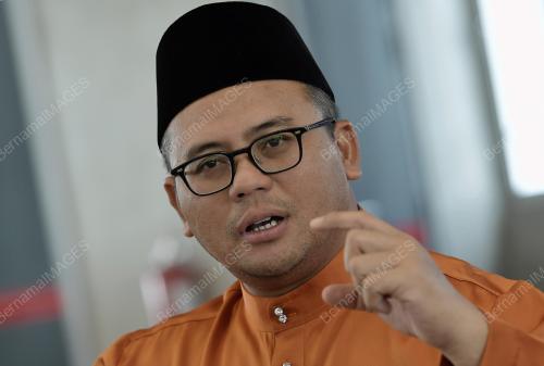 DATUK SERI AMIRUDIN SHARI