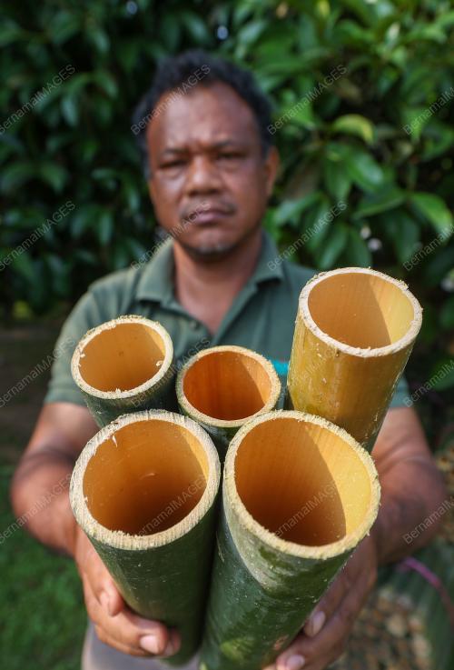 PENIAGA BULUH LEMANG