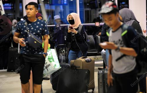 TINJAUAN ORANG RAMAI PULANG KE KAMPUNG (COVID-19)