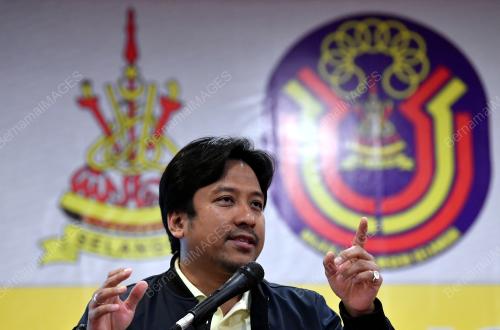 MOHD NAJWAN HALIMI