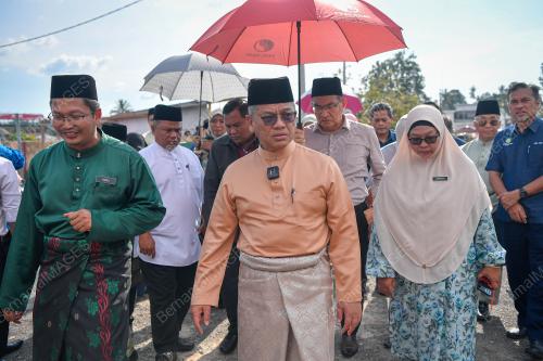 MENTERI AGAMA MELAWAT SRA TELOK PANGLIMA GARANG