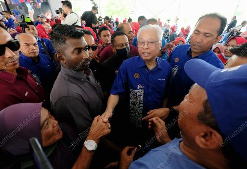 DATUK SERI ISMAIL SABRI YAAKOB