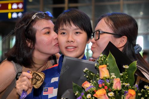SG11_20112018_BADMINTON_BN201811194039