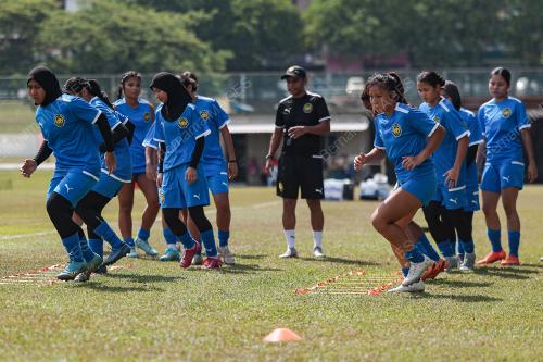 SKUAD MALAYAN TIGRESS BAWAH 20